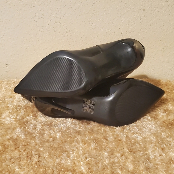 Truffle Black Patent Leather Quilt Ankle Length Boots size 6. - Picture 7 of 7